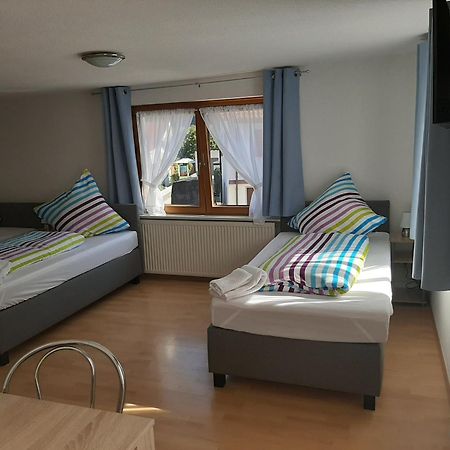 Gaestehaus Pension Waldhorn Weilen unter den Rinnen Eksteriør bilde